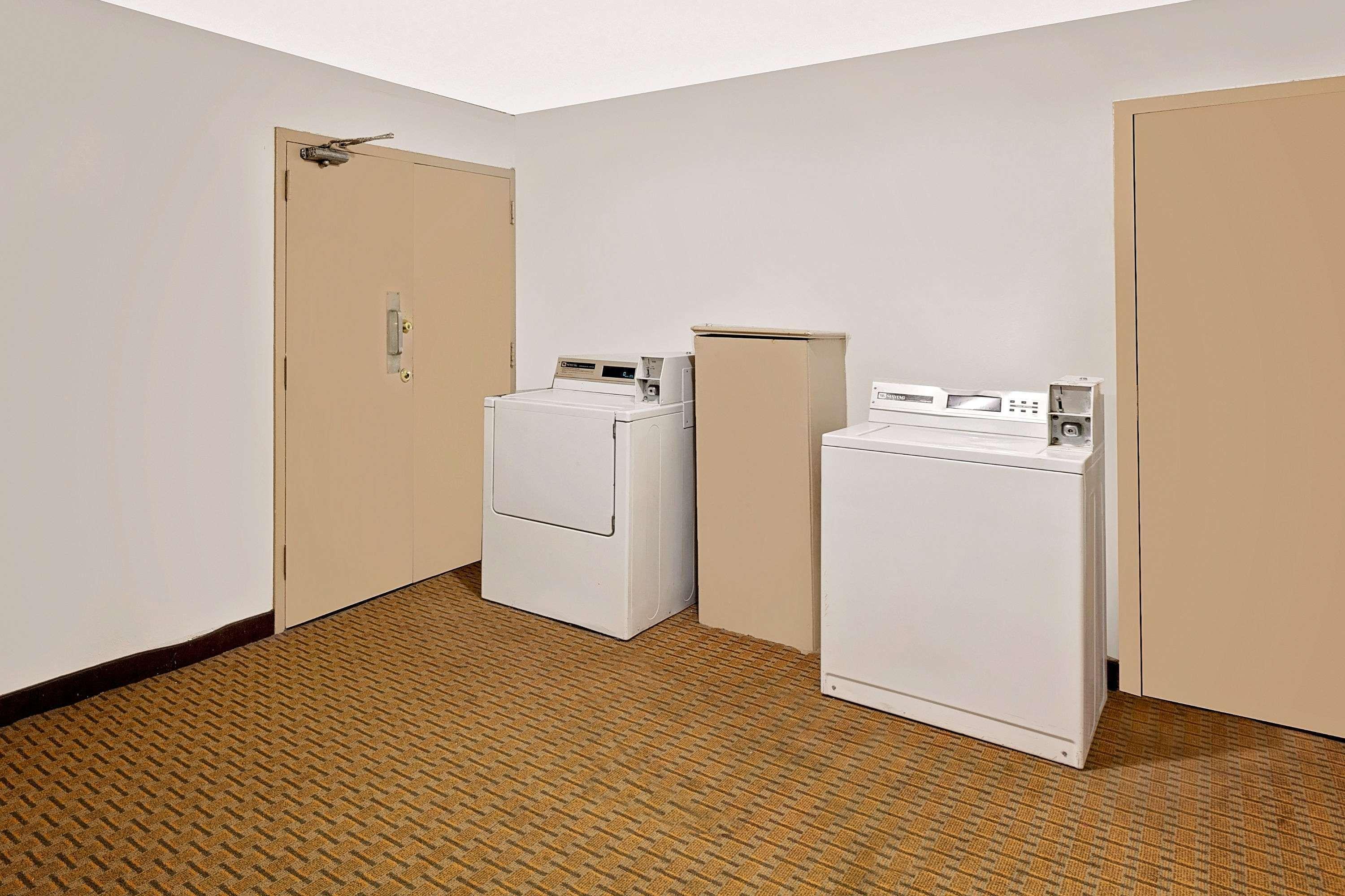 Super 8 By Wyndham Plainview Hotel Kültér fotó